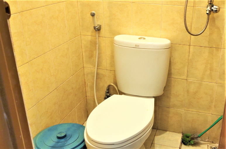 Bathroom 5, Katawa Guest House Syariah, Palembang