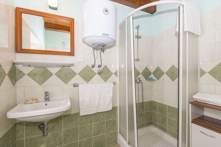 Bathroom 3, Apartment Justina-Labin-quiet place, Sveta Nedelja