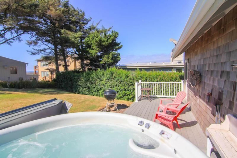 Sport & Beauty, High Tides Beach House, Lincoln