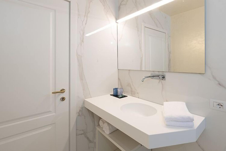 Bathroom 5, Villa Natalia Luxury rooms, Verona