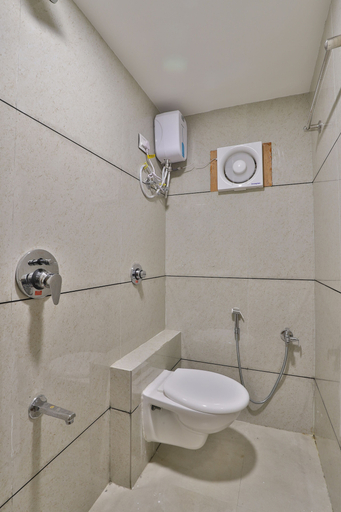 Bathroom 3, Hotel Yatrik, Jhansi