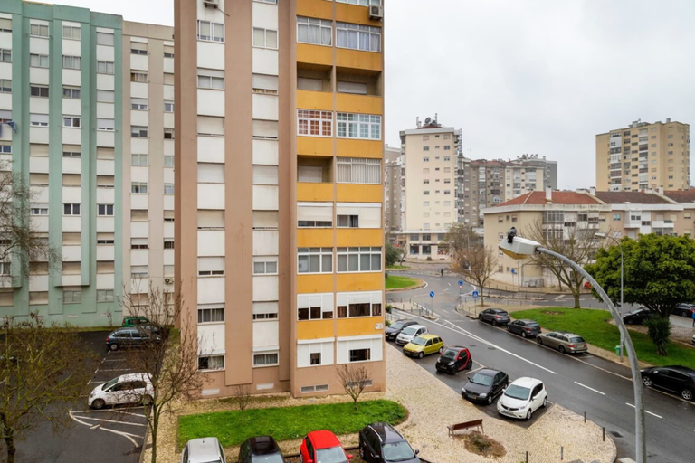 Exterior & Views, Large Contemporary 3 Bedroom Apartment, Amadora
