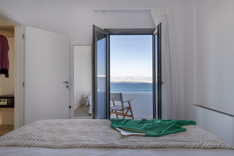 Bedroom 5, Kymo Luxury Suites Paros, South Aegean