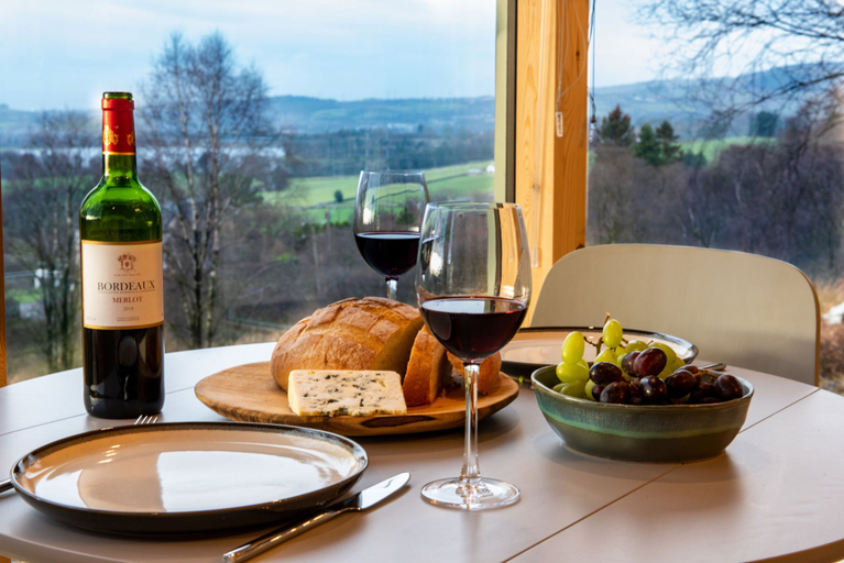 Food & Drinks, Luxury and Peaceful 1-bed Roundhouse With Hot Tub, East Dunbartonshire