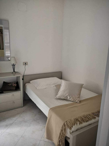 Bedroom 2, Cala di Rio B&B, Campobasso