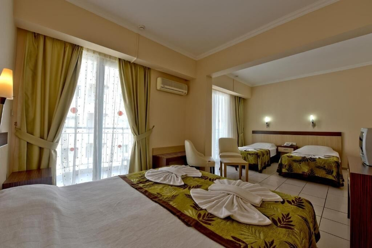 Bedroom 3, Kleopatra Melissa Hotel, Alanya