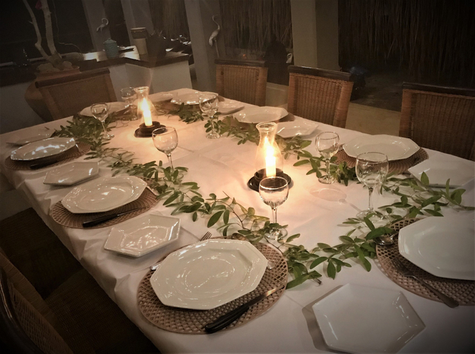 Food & Drinks 5, Moyeni Lodge, Vilanculos