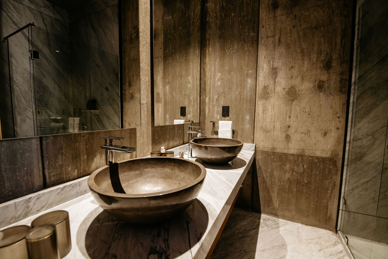 Bathroom 3, Flavia Hotel, Del Centro