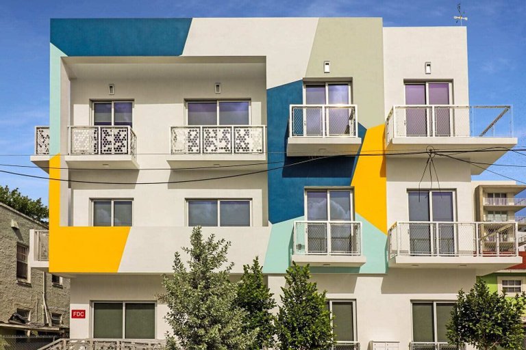 Aerie Apartments, Miami-Dade