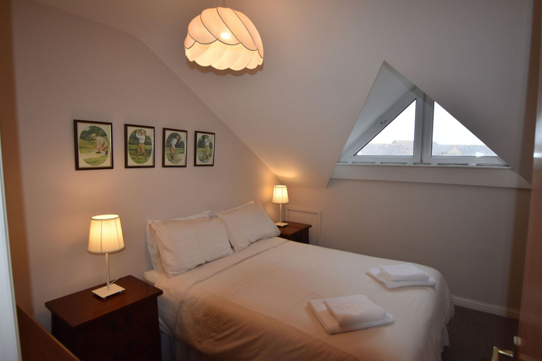 Bedroom, The Links Apartment Self Catering, Causeway Coast and Glens