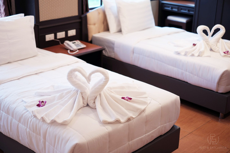 Bedroom 3, Rest at Ratchada Hotel, Huai Kwang