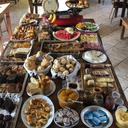Food & Drinks