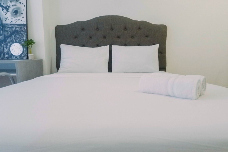 Bedroom 2, Lavish 2BR Apartment at Grand Sungkono Lagoon, Surabaya
