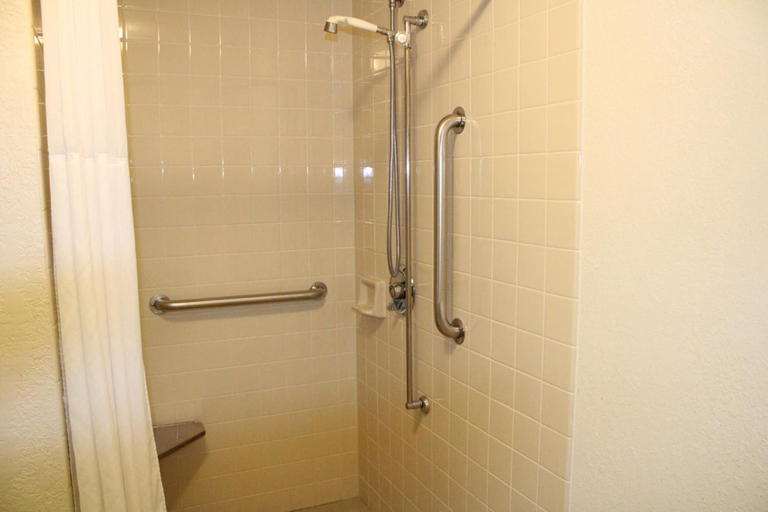 Bathroom 4, The Oasis Hotel & Bar, Sheboygan