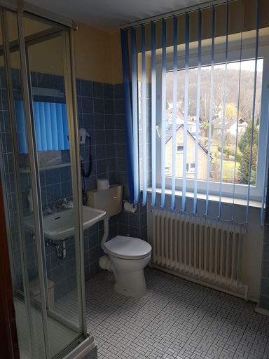 Bathroom 5, Hotel Stadt Baunatal, Kassel