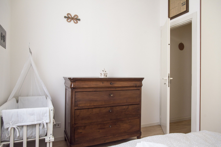 Bedroom 3, Attractive Apartment in Navigli Area, Milano