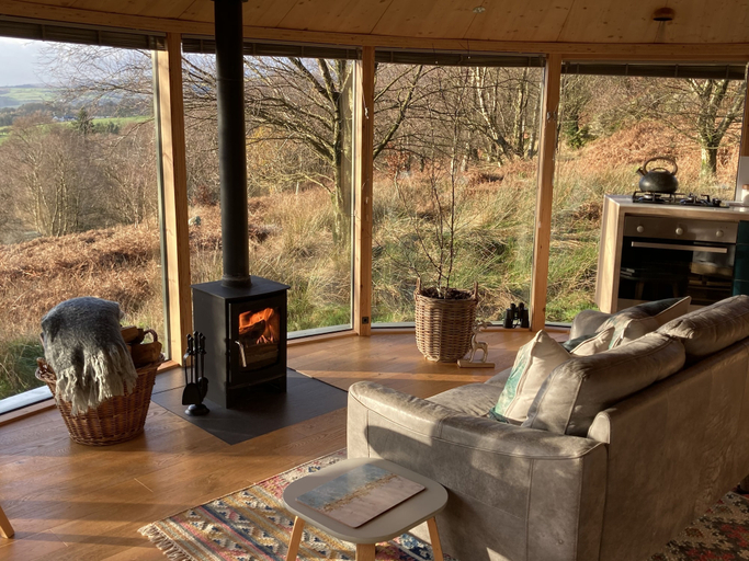 Others 5, Luxury and Peaceful 1-bed Roundhouse With Hot Tub, East Dunbartonshire
