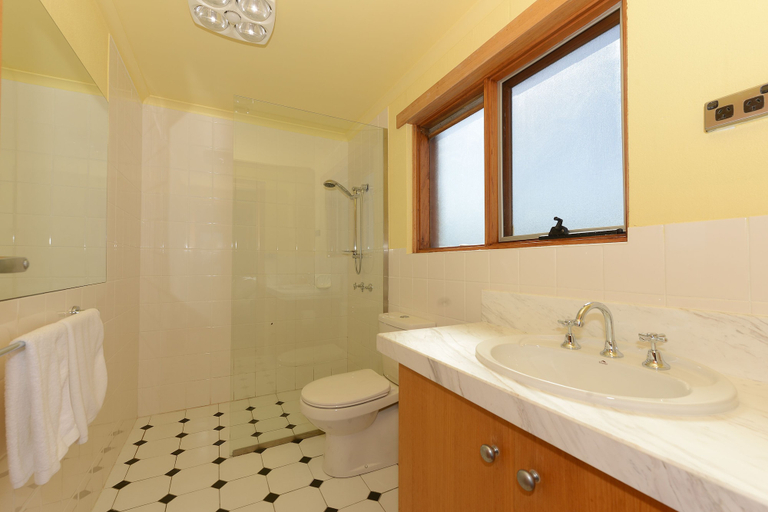 Bathroom 4, Cloudy Bay Villa, Kingborough