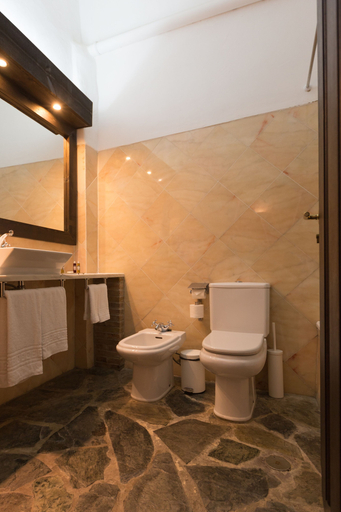 Bathroom 4, Estalagem de Monsaraz, Reguengos de Monsaraz