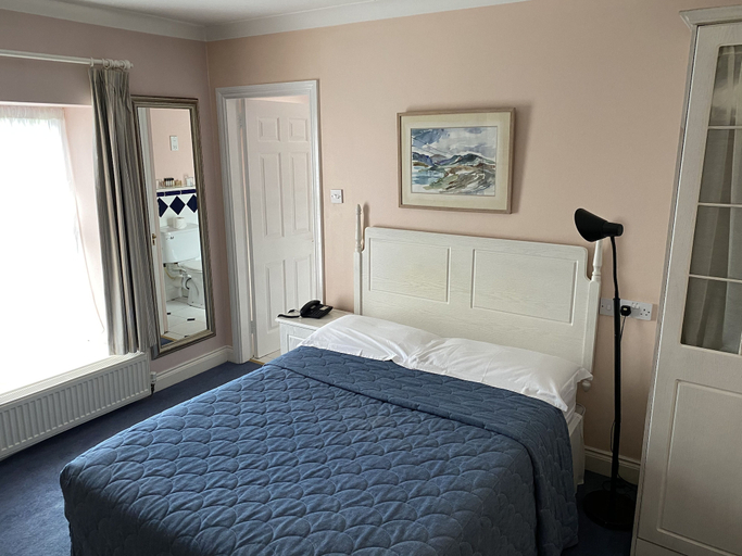 Bedroom 2, The Bosun