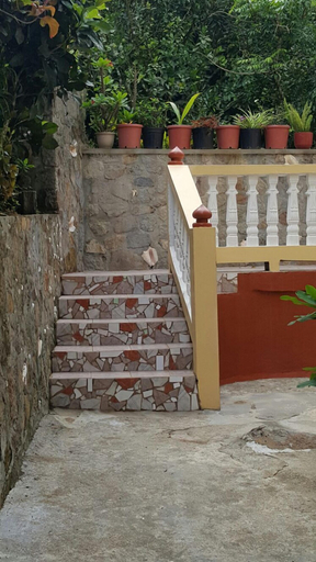 Others 4, River Side House