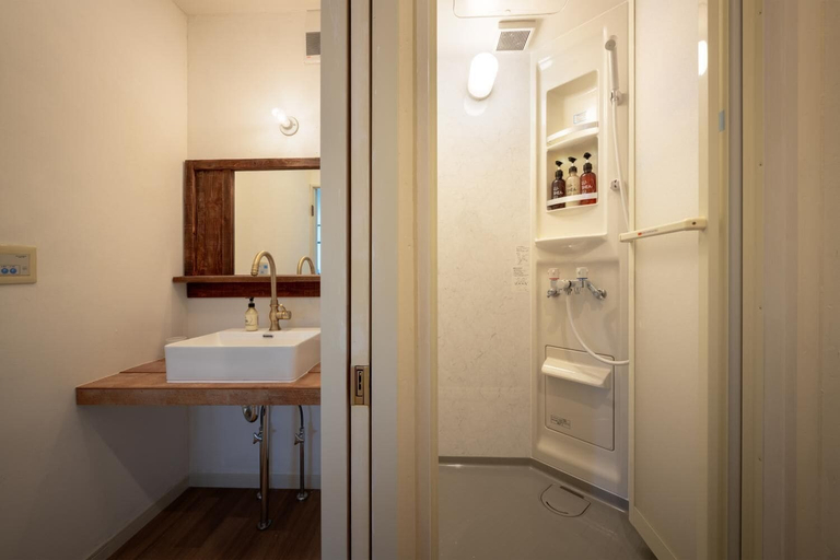 Bathroom 3, Cafe&Guest House Kaziya, Ichinoseki