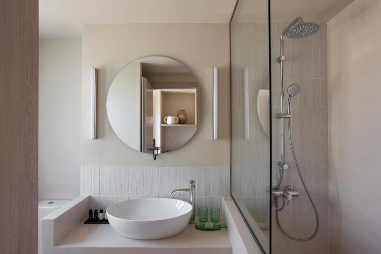 Bathroom 5, Yayaki Spetses, Attica