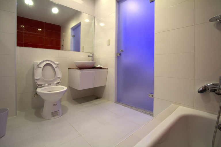 Bathroom 5, Bao Dao B&B, Penghu