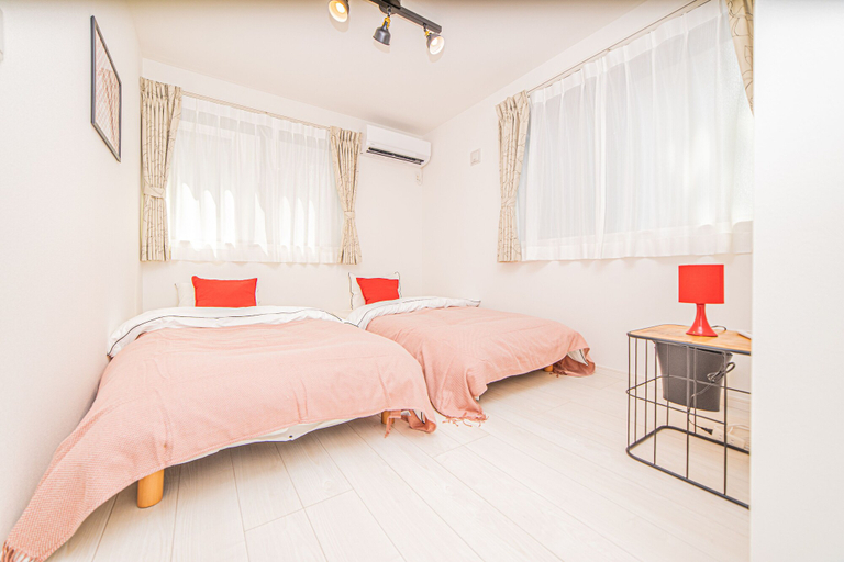 Bedroom 2, Sumida family hotel in Tokyo, Sumida