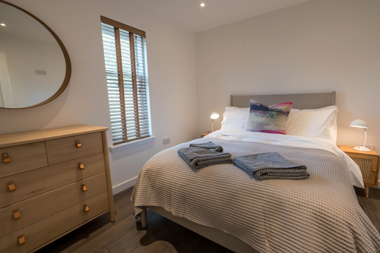 Bedroom 3, The Trossachs Collection, Stirling