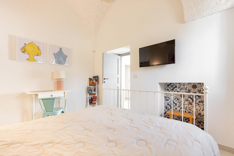 Bedroom 2, 2124 I Colmi Trulli Suites, Taranto