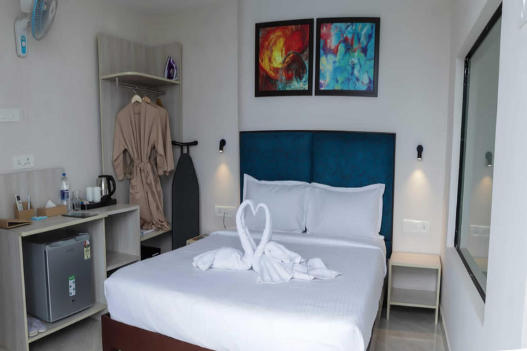 Bedroom 2, Sandbanks Beach Resort, North Goa