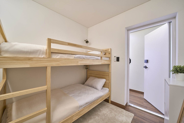 Bedroom 4, Futon Guesthouse, Yongsan