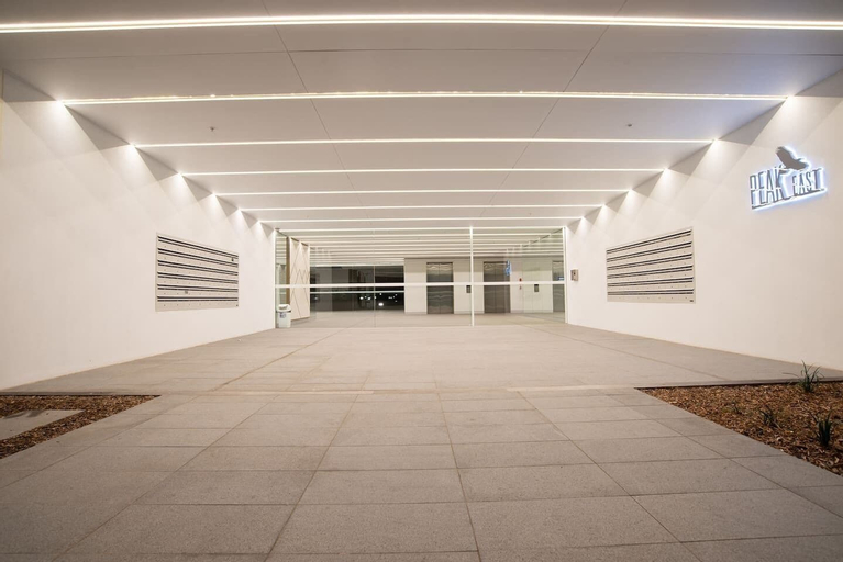 Others 4, Peak East 2bed2bath APT @ryde SO Relaxing, Sydney