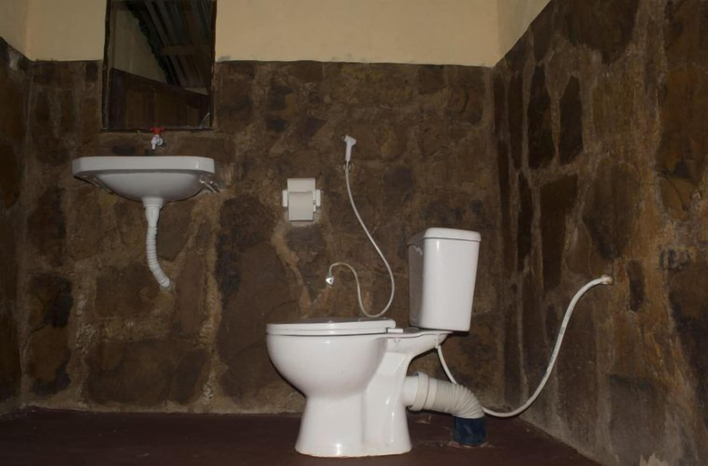 Bathroom 4, Mikumi Faru Luxury Tented Campsite, Kilosa