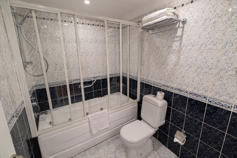 Bathroom 4, The Green Park Diyarbakir, Merkez