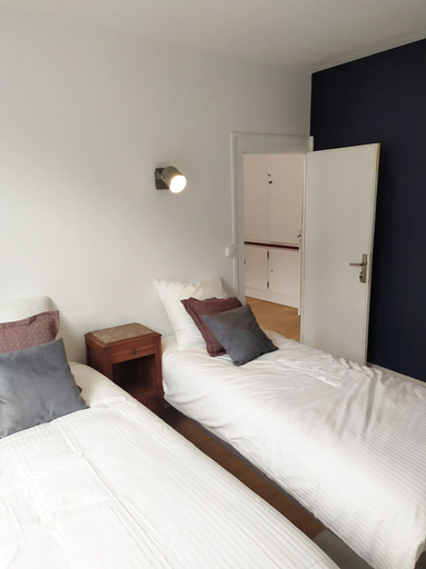 Bedroom 4, Le Huis Clos, Indre-et-Loire