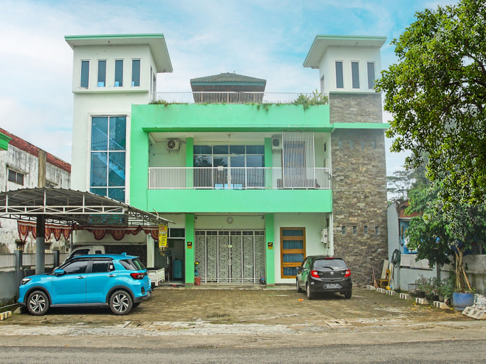 Exterior & Views 2, OYO 1804 Guest House Oema'h Opa, Metro