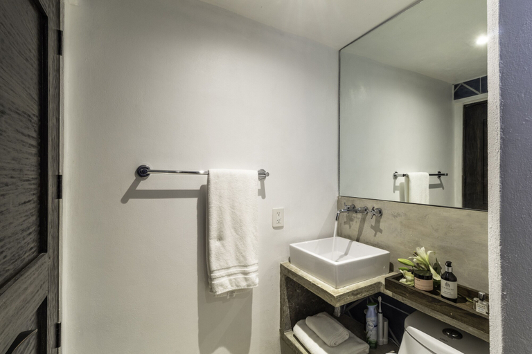 Bathroom 5, Cuale Condo Retreats, Puerto Vallarta