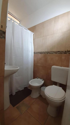 Bathroom 3, Hotel Pachá Anexo, Capital