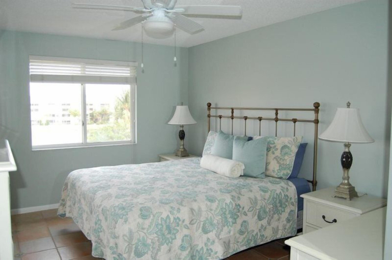 Bedroom 2, Jupiter Bay D404, Palm Beach