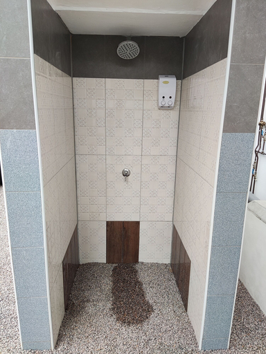 Bathroom 3, Mount Simpson 2-Beds Sleeps 4 5 mins to Beach