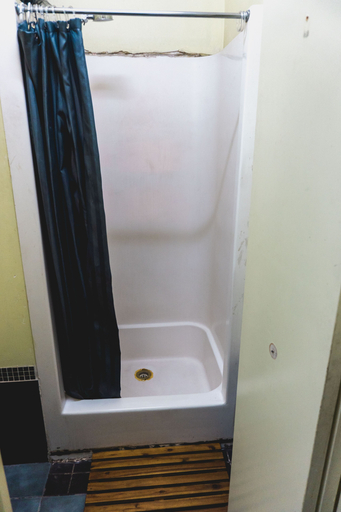 Bathroom 3, Royal Derby Hotel, Melbourne