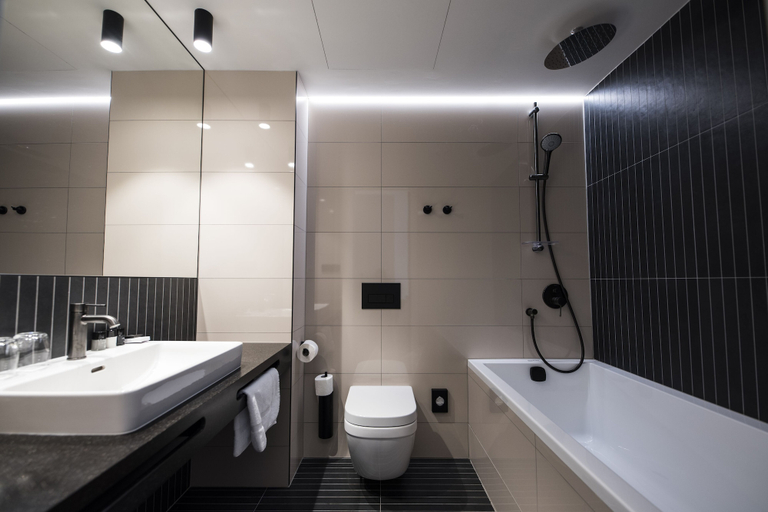 Bathroom 4, The Gold Bank, Praha 1