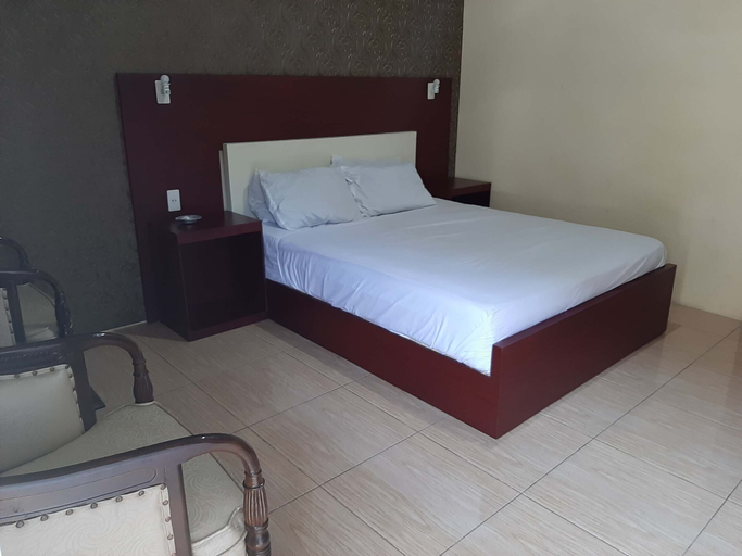 Bedroom 1, OYO 1698 Hotel Juma Eluk, Karo