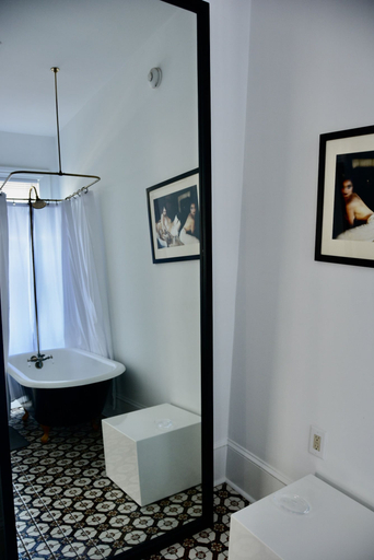 Bathroom 4, The Hugh Boutique B&B, Cape May