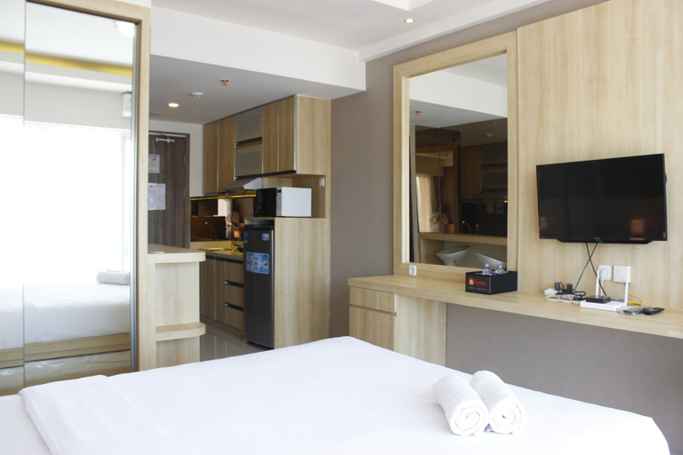 Bedroom 3, Stylish and Spacious Studio Galeri Ciumbuleuit 3 Apartment By Travelio, Bandung