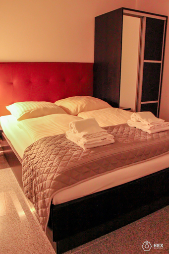 Bedroom 4, BlueStone Boarding Apartments, Düsseldorf