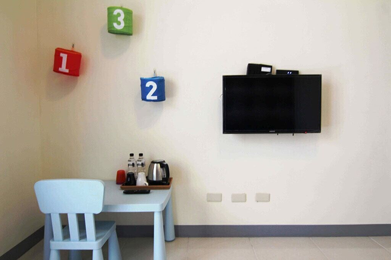 Others 4, 22 B&B, Pingtung