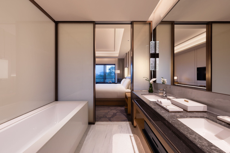 Bathroom 5, Gran Melia Chengdu, Chengdu
